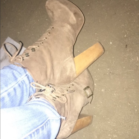 Steve Madden Taupe Booties - Picture 4 of 5